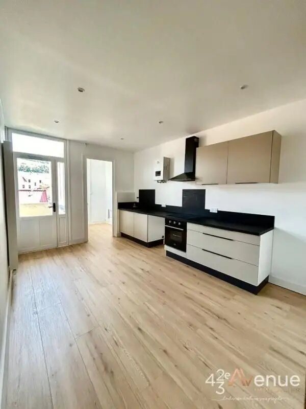 Appartement à vendre, 590m², Saint-Etienne