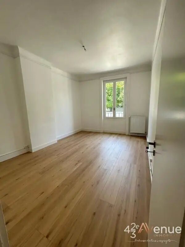 Appartement à vendre, 590m², Saint-Etienne