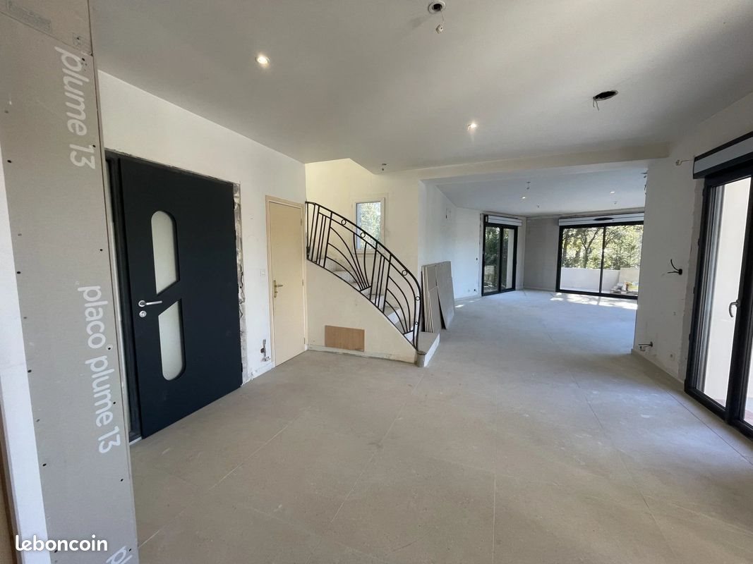 Maison à vendre, 153m², Lorgues