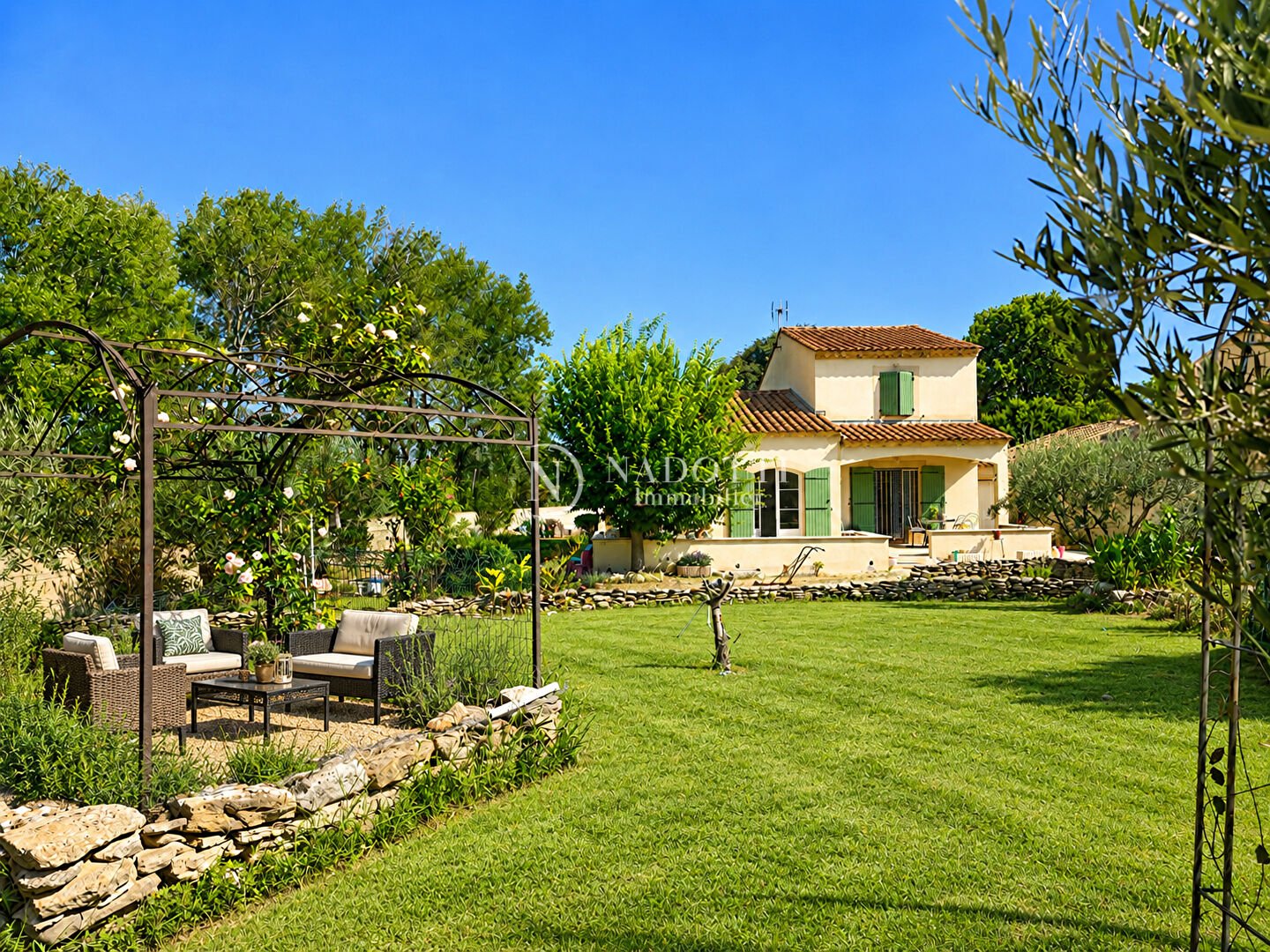 Maison à vendre, 153m², Robion