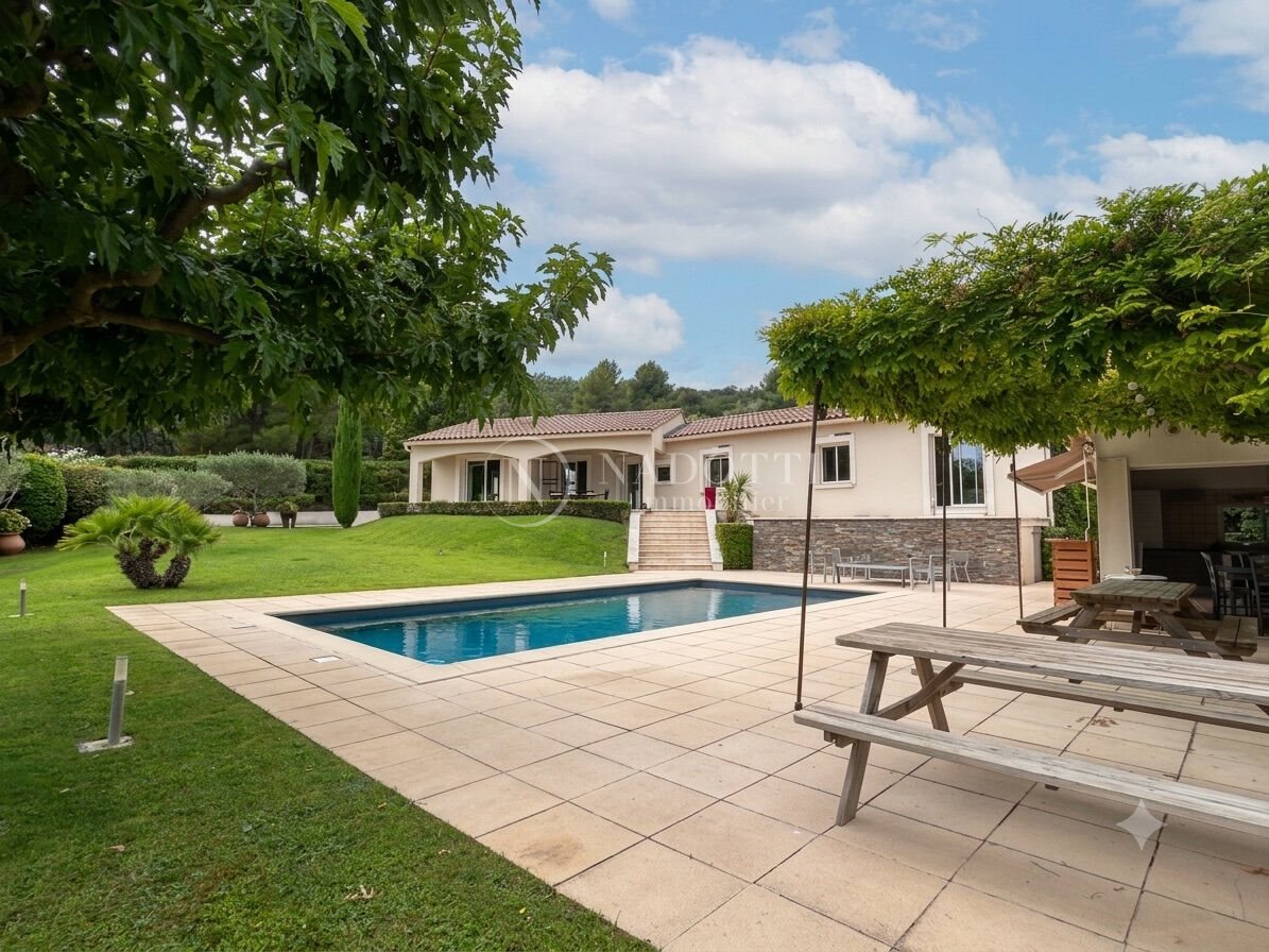 Maison à vendre, 230m², Caumont-sur-Durance