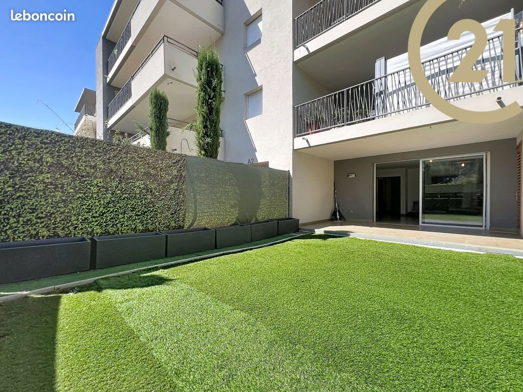 Appartement à vendre, 68m², Fréjus