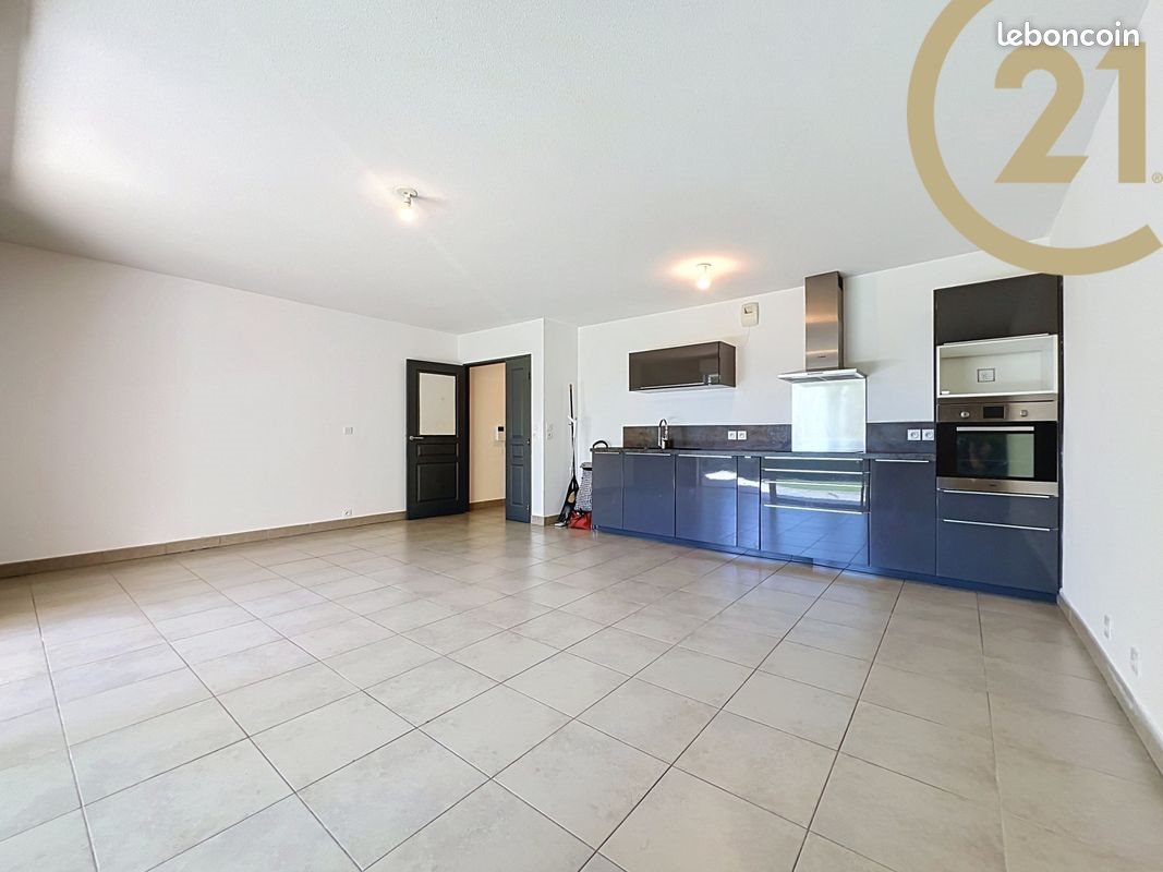 Appartement à vendre, 68m², Fréjus