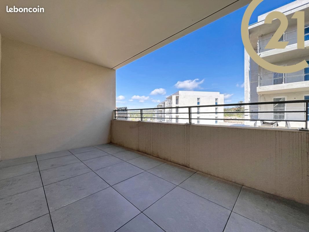 Appartement à louer, 49m², Fréjus