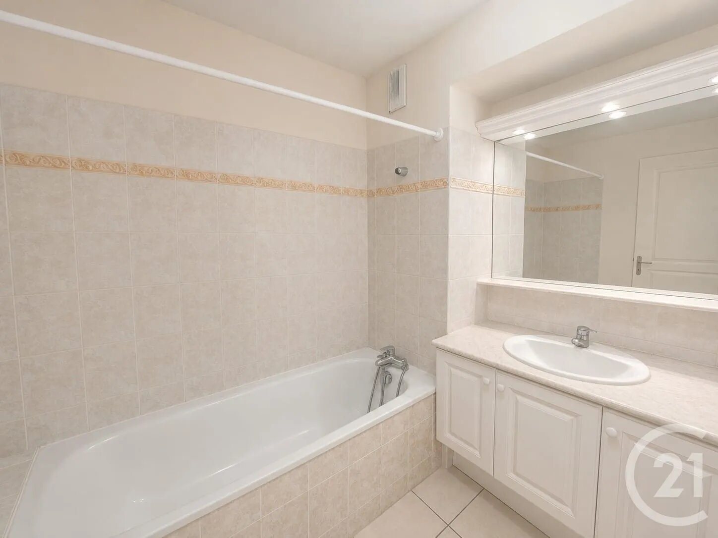 Appartement à louer, 70m², Lattes