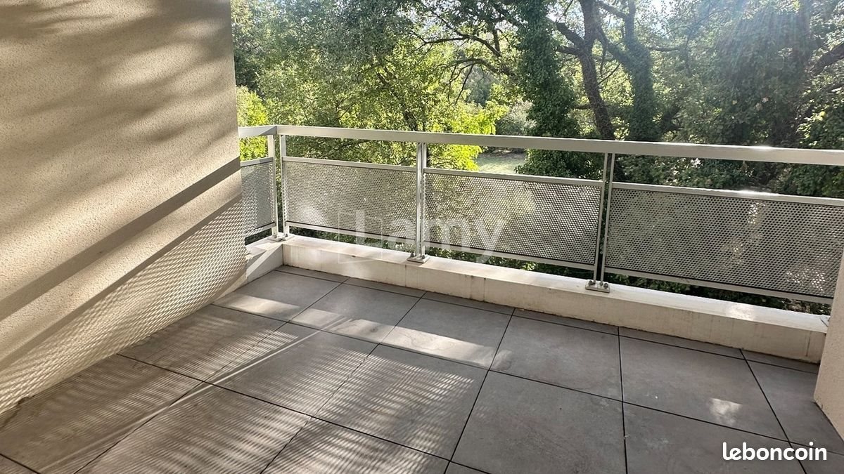 Appartement à louer, 42m², Rousset