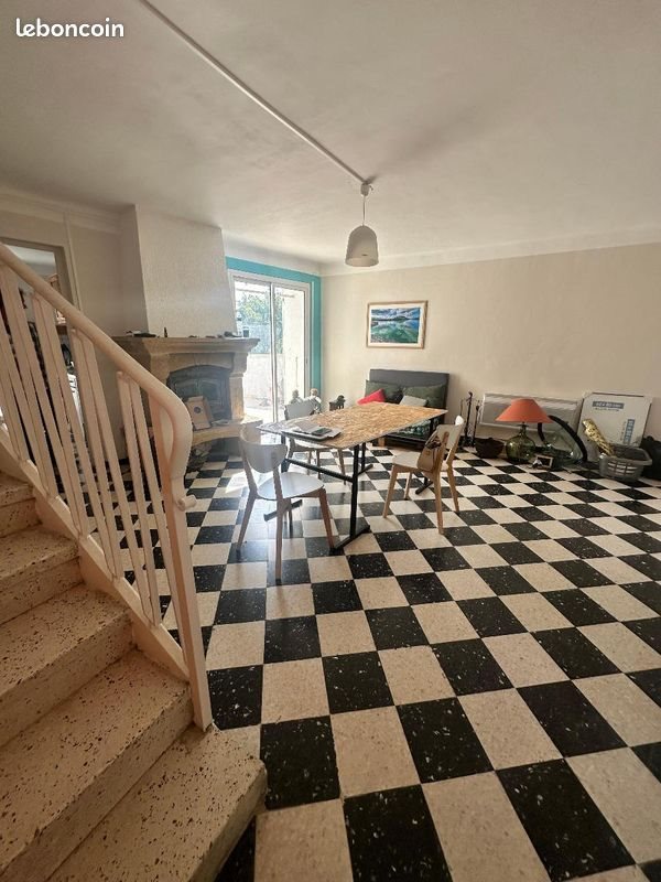 Maison à louer, 73m², Rousset