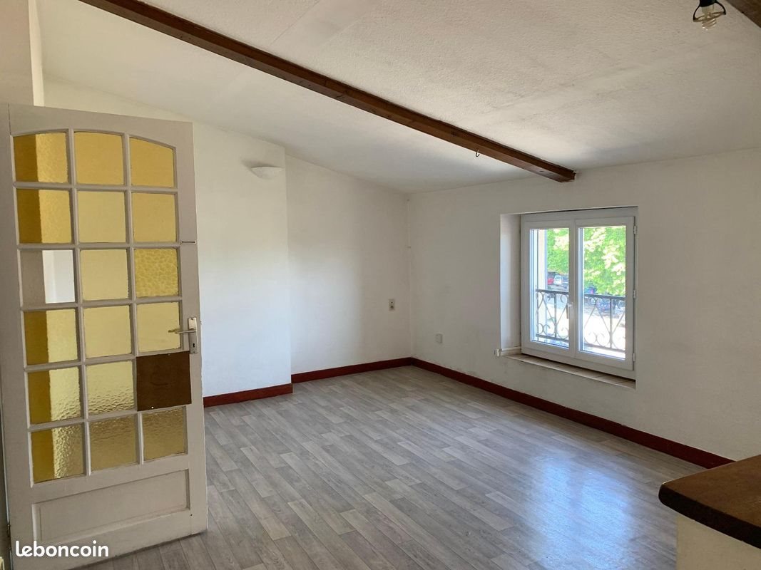 Appartement à louer, 58m², Trets