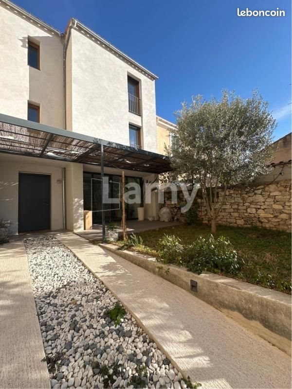 Maison à louer, 114m², Rousset