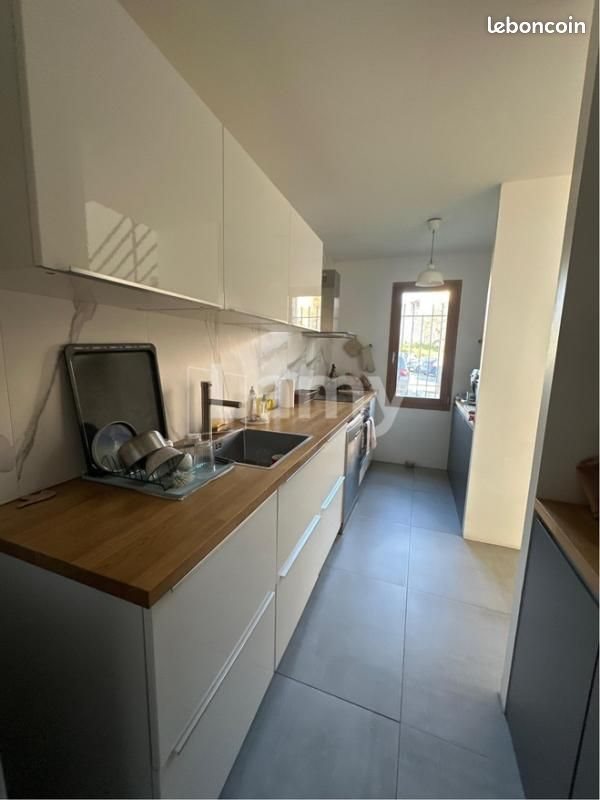 Maison à louer, 114m², Rousset