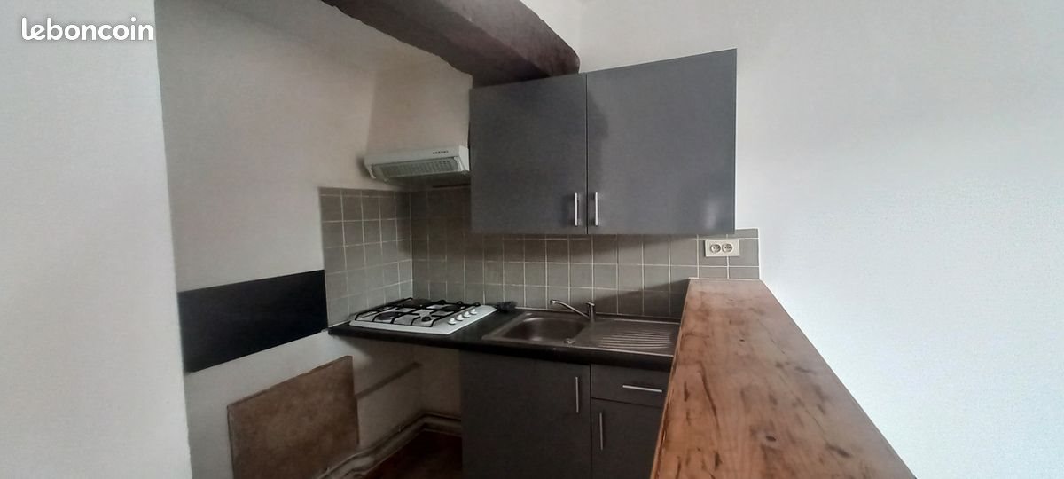 Appartement à louer, 49m², Trets