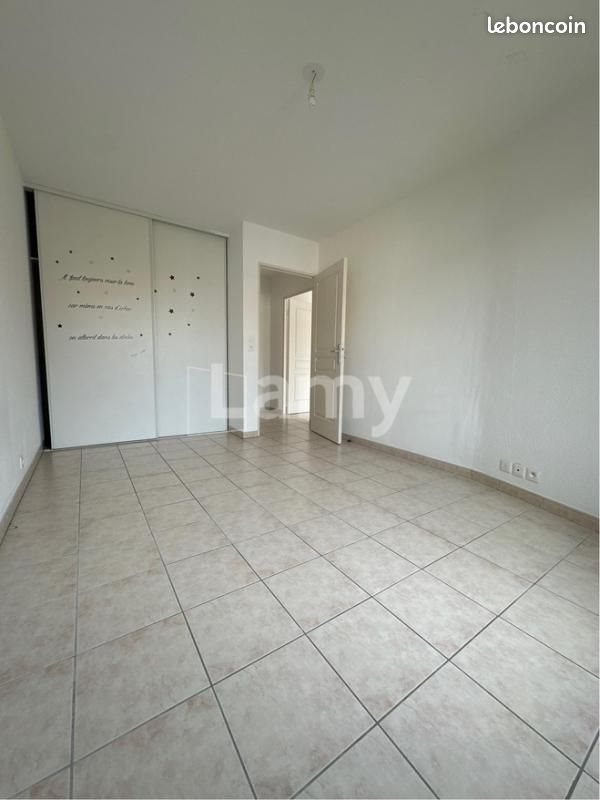 Appartement à louer, 45m², Trets