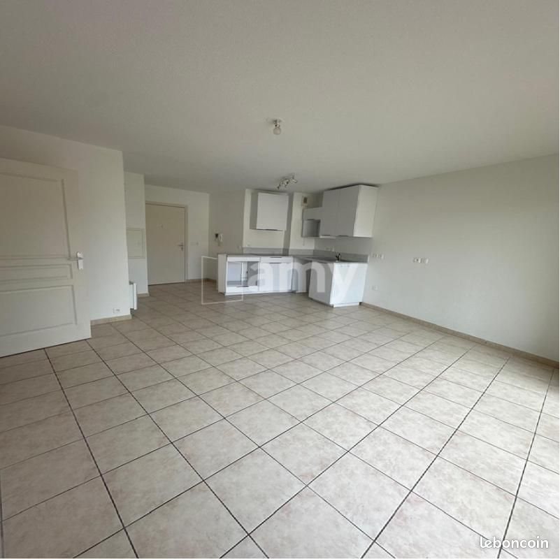 Appartement à louer, 45m², Trets