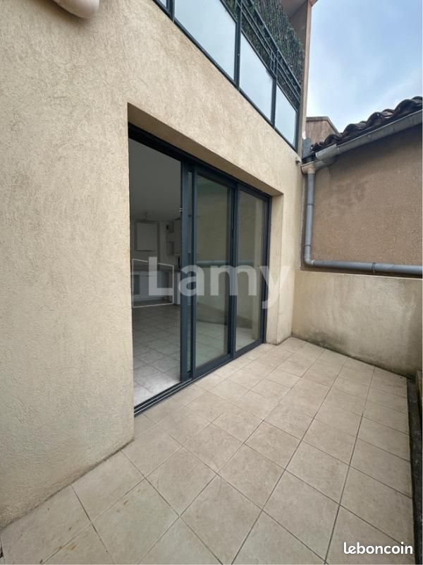 Appartement à louer, 45m², Trets