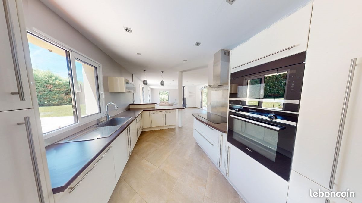 Maison à vendre, 181m², Auriac-sur-Vendinelle