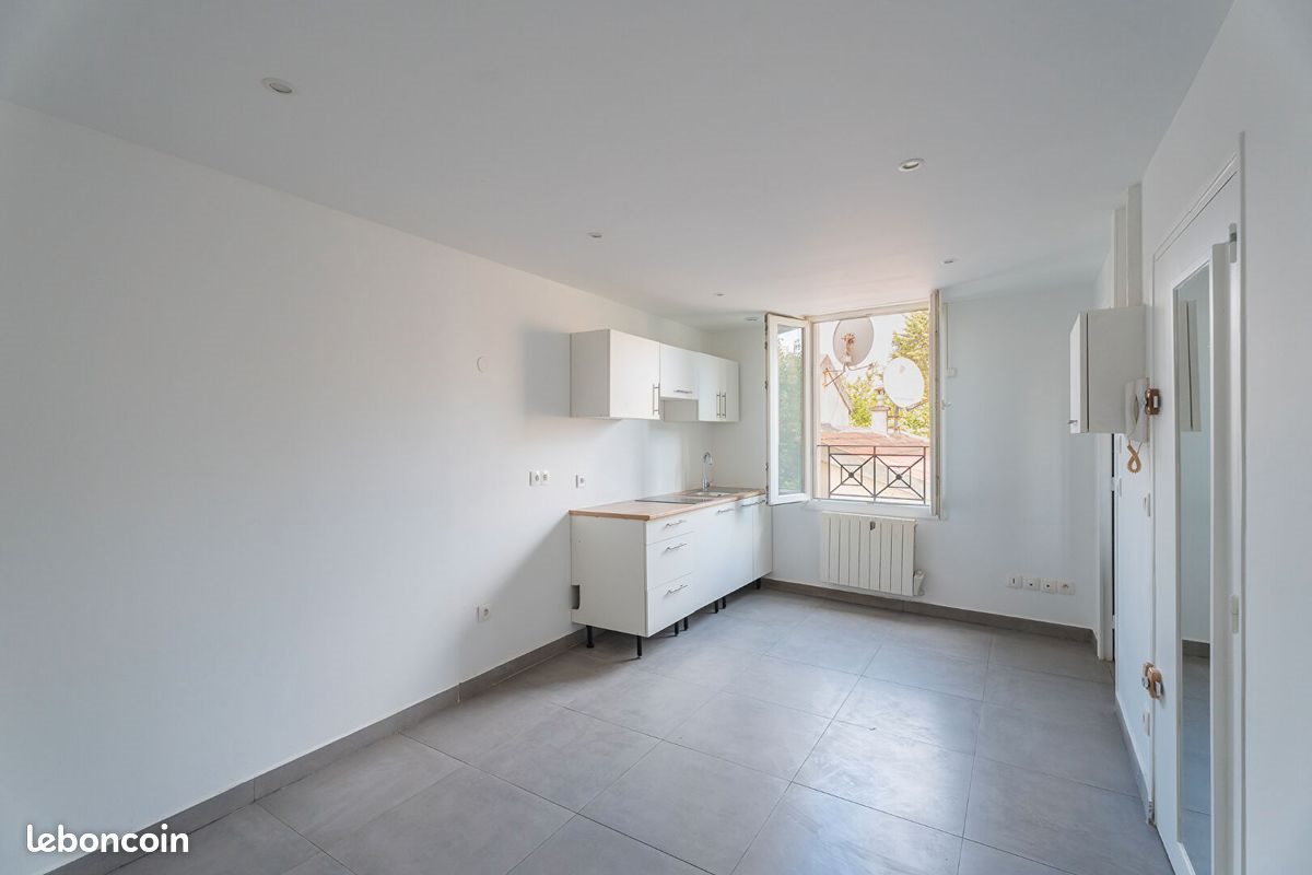 Appartement à louer, 19m², Aubervilliers