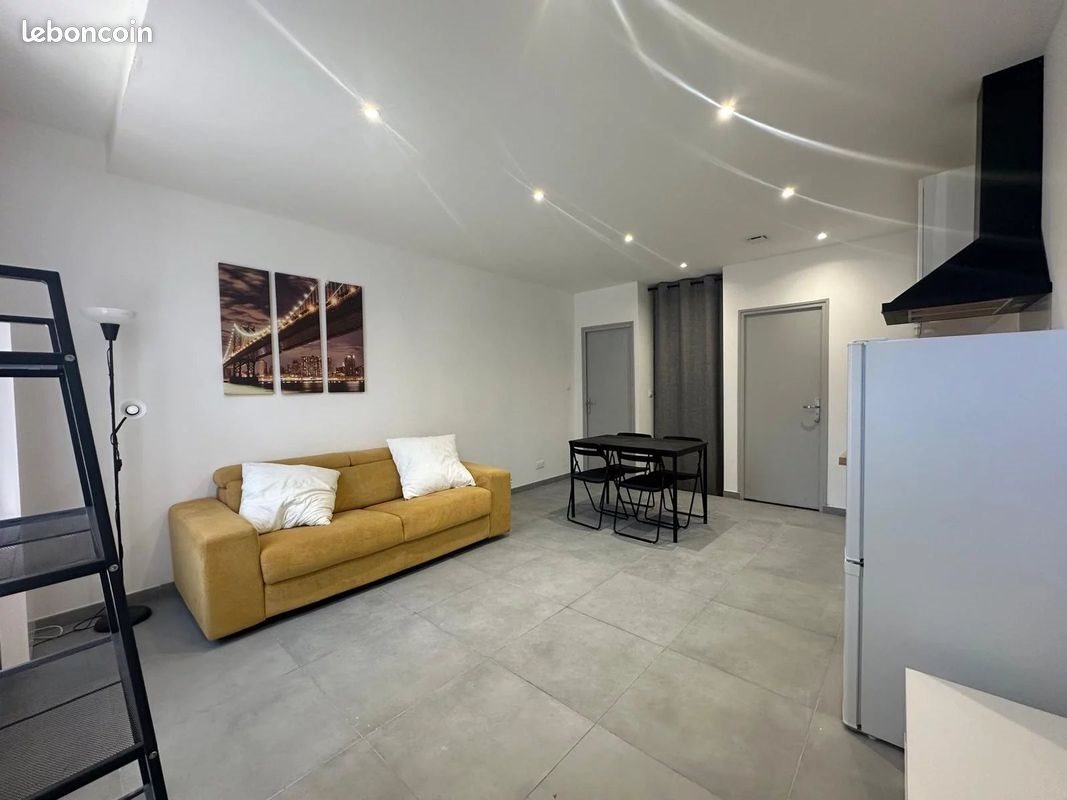 Appartement à louer, 25m², Martigues