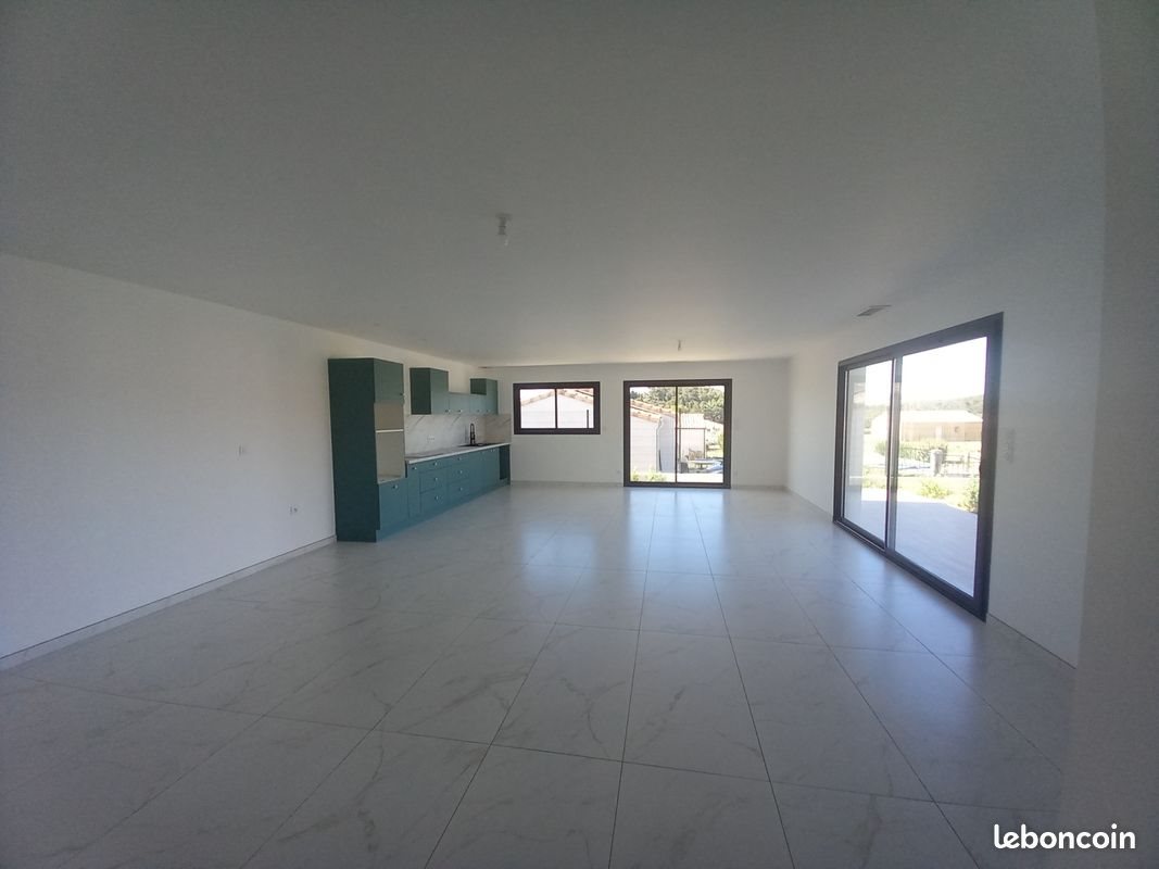 Maison à louer, 138m², Villeneuve-Minervois