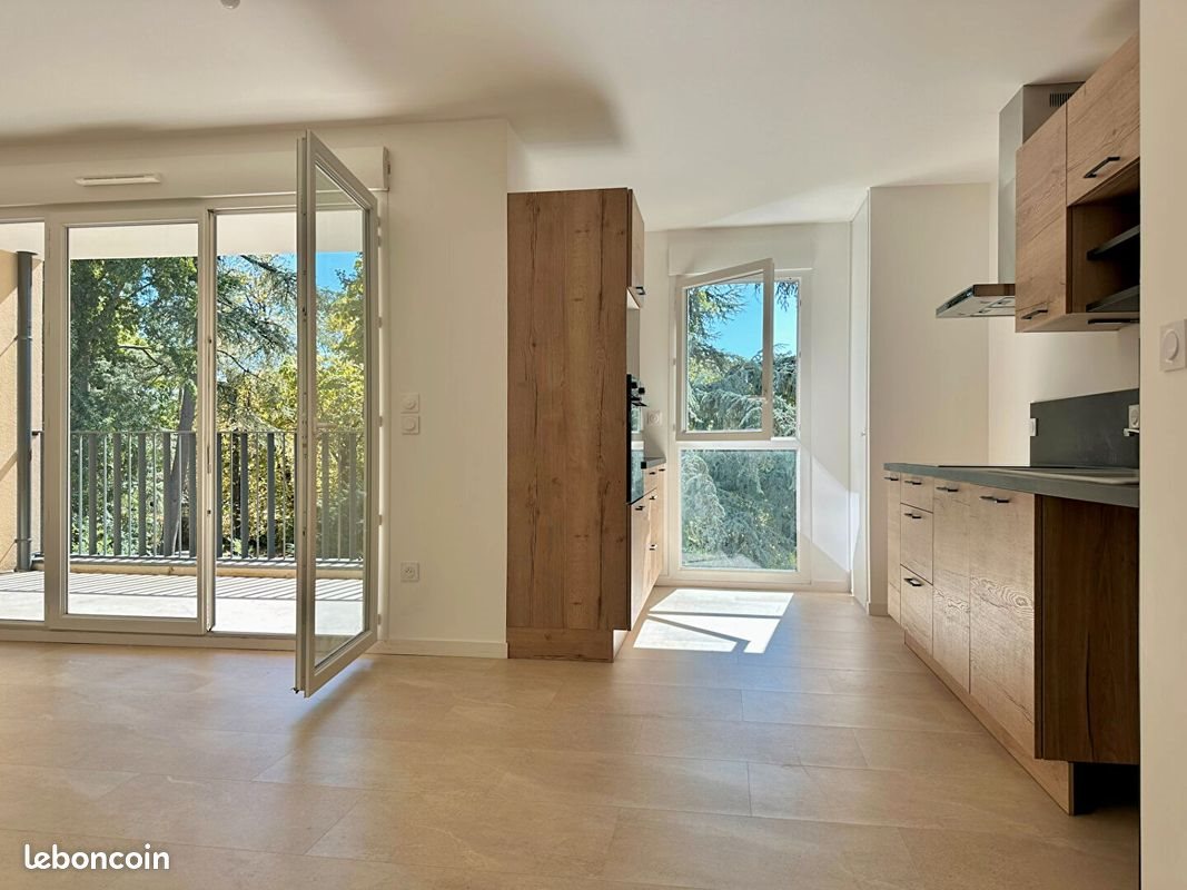 Appartement à louer, 82m², Gleizé