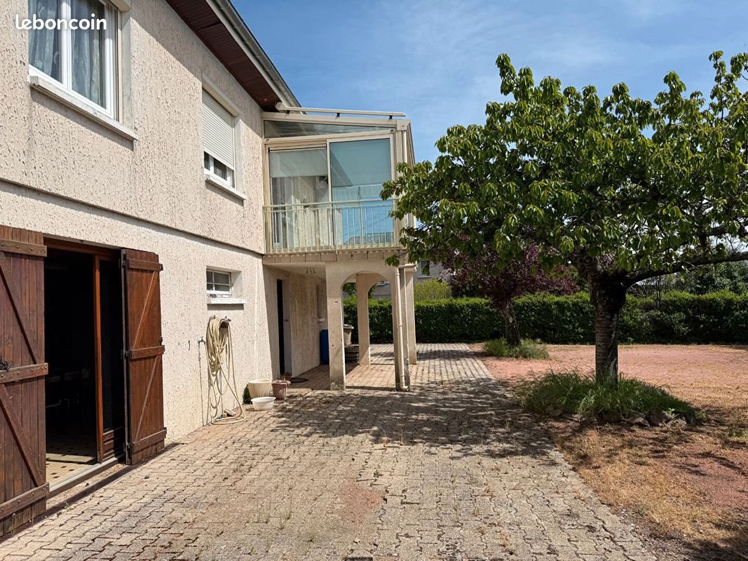 Maison à vendre, 130m², Saint-Etienne-la-Varenne