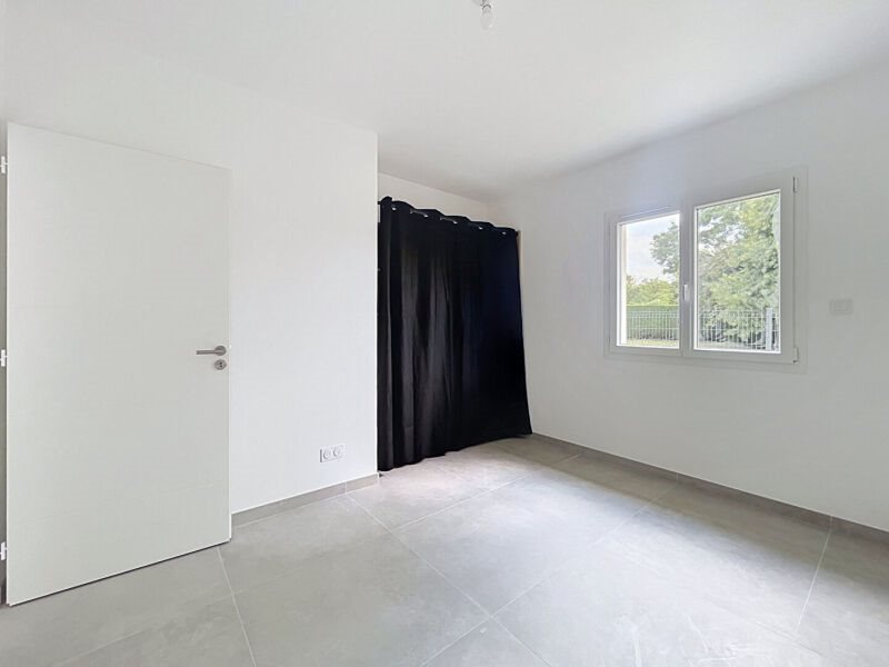 Maison à louer, 105m², Epervans