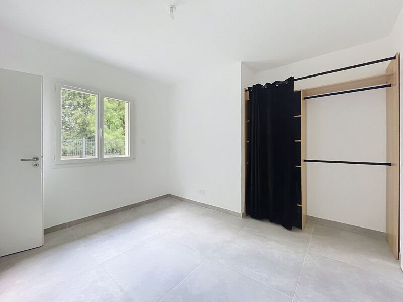 Maison à louer, 105m², Epervans