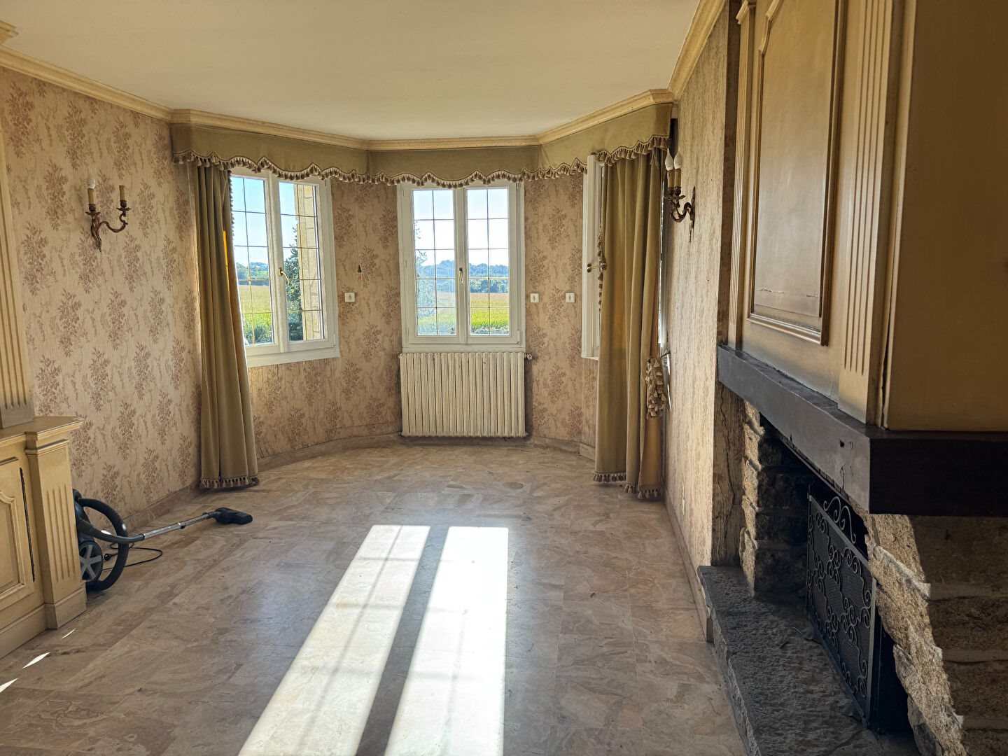 Maison à vendre, 185m², Plouvorn