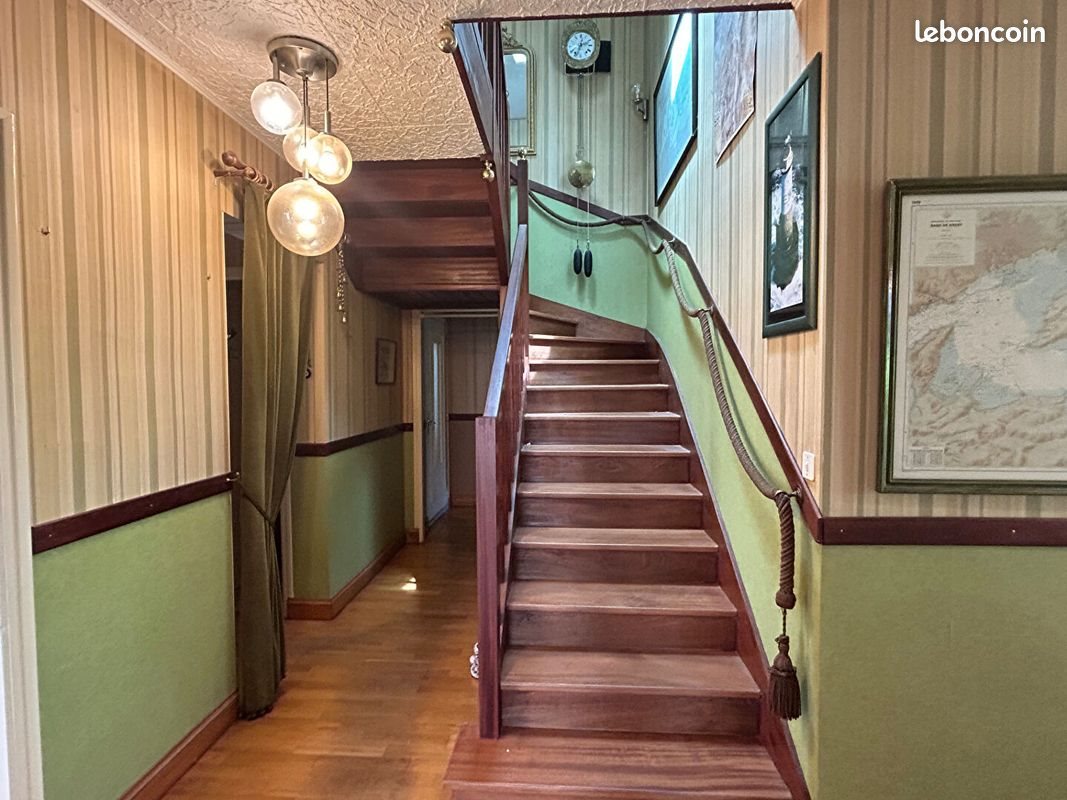 Maison à vendre, 142m², Plounéventer