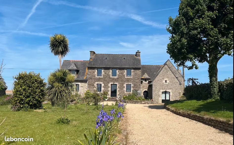 Maison à vendre, 242m², Plouvorn