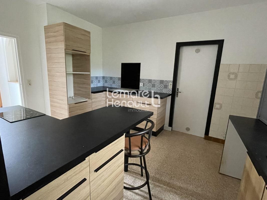 Maison à louer, 99m², Bû