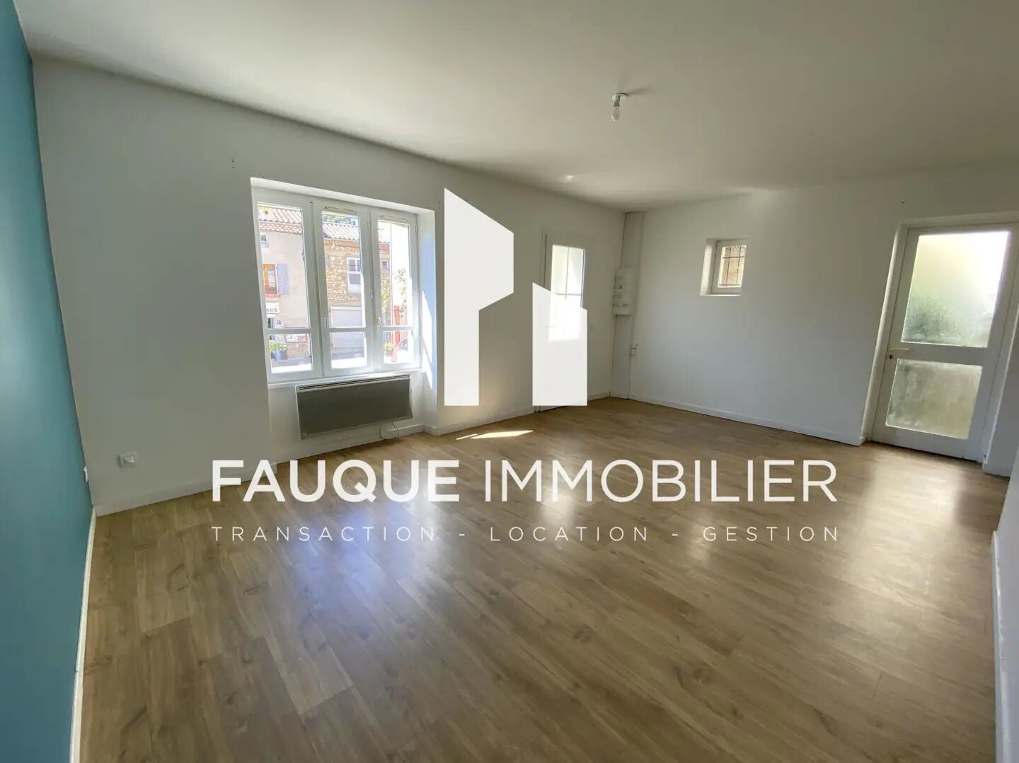 Maison à louer, 84m², Combovin