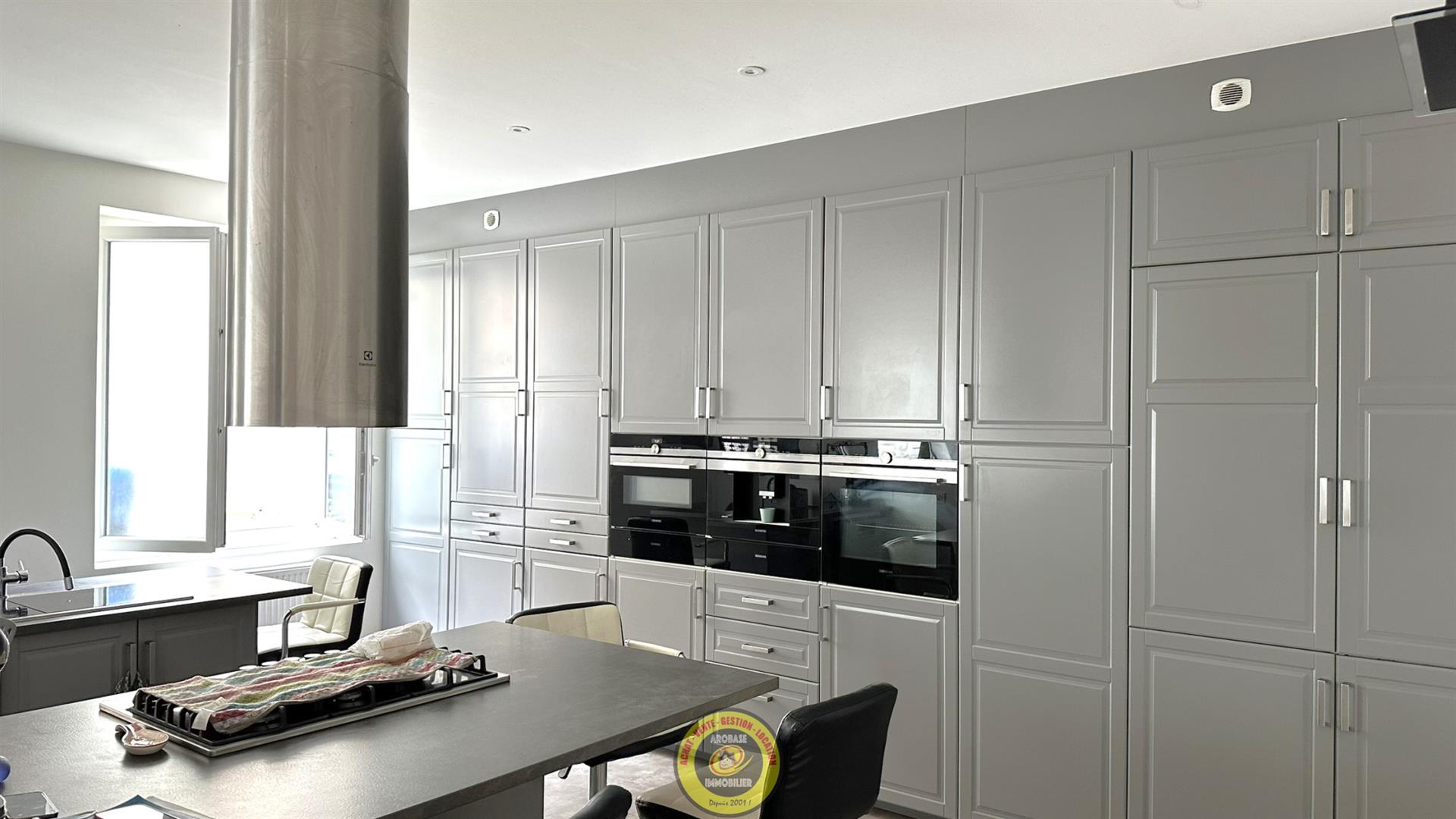 Maison à vendre, 230m², Damazan