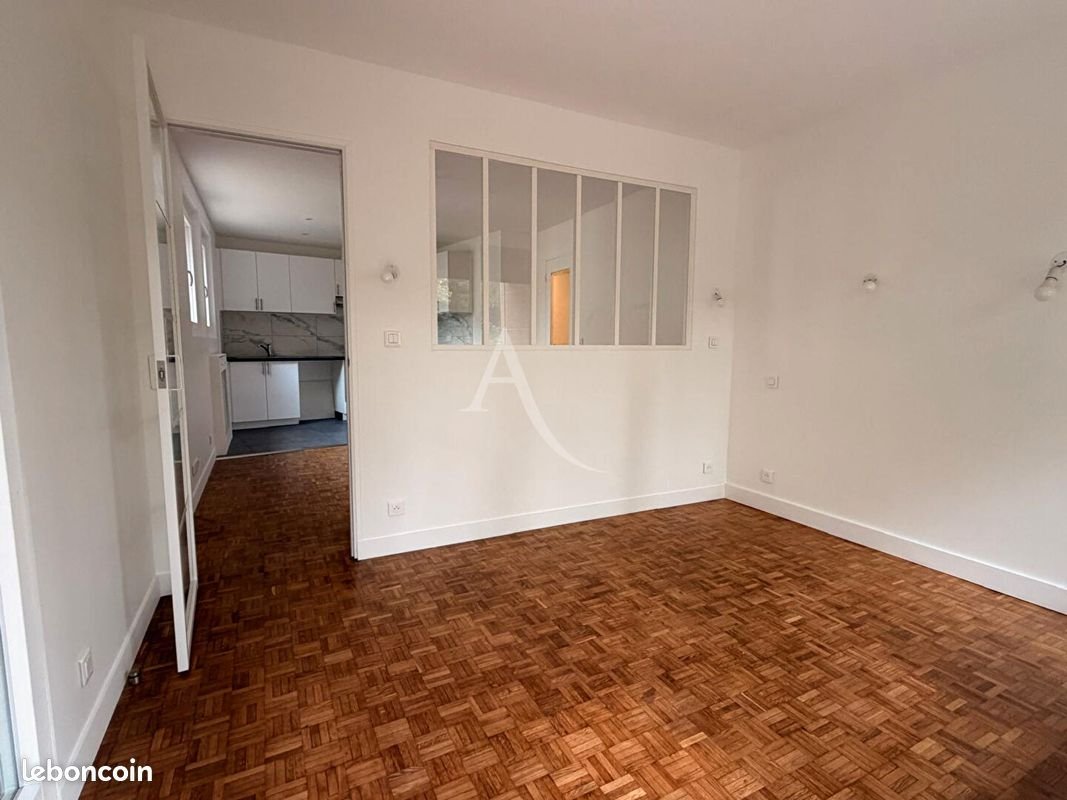 Appartement à louer, 38m², Saint-Maurice