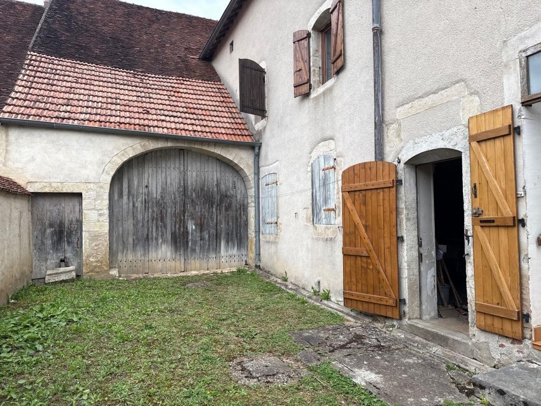 Maison à vendre, 177m², Pesmes