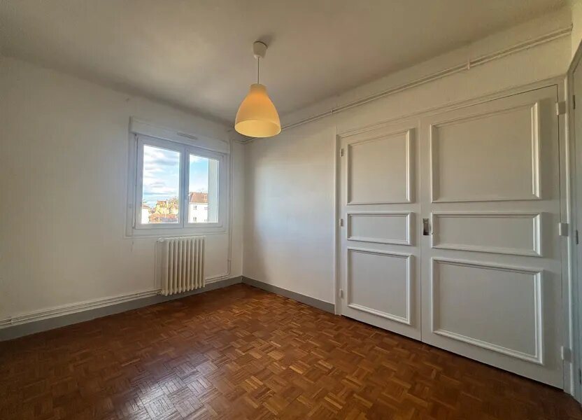 Appartement à louer, 84m², Gray