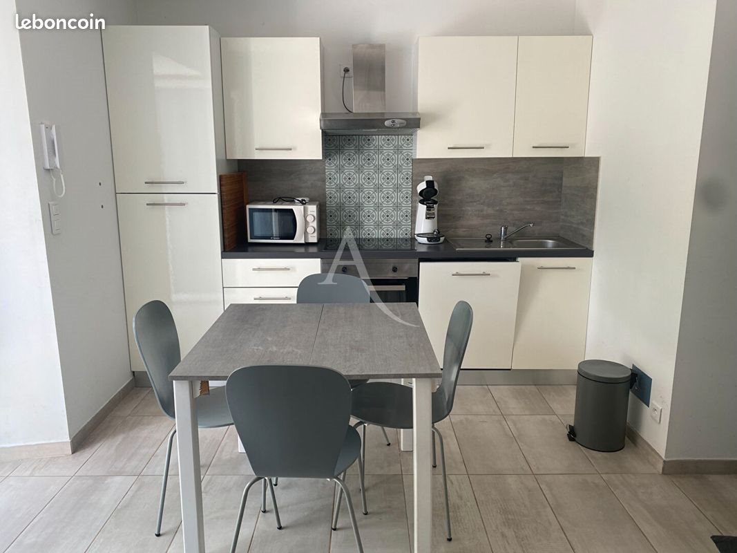 Appartement à louer, 28m², Bédarieux