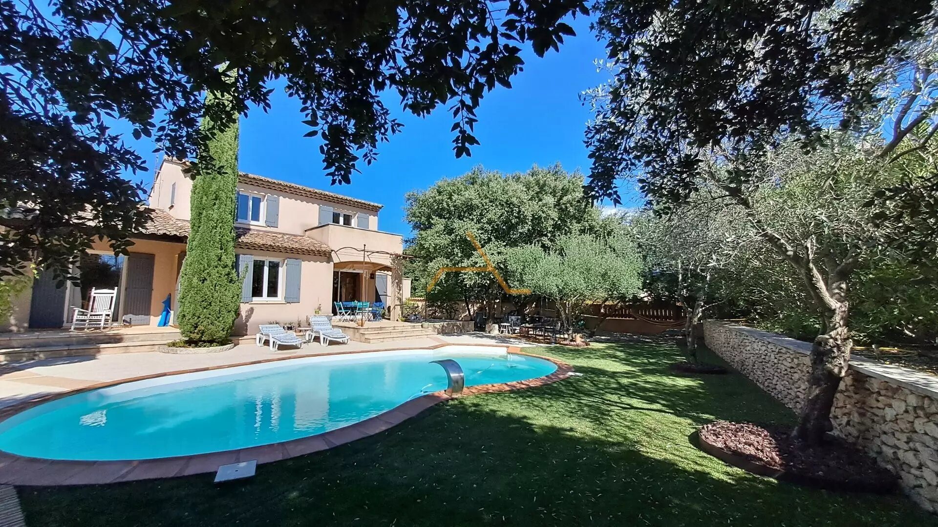 Maison à vendre, 130m², Taulignan