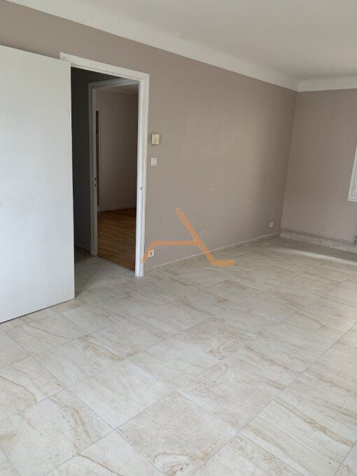Appartement à louer, 45m², Dieulefit