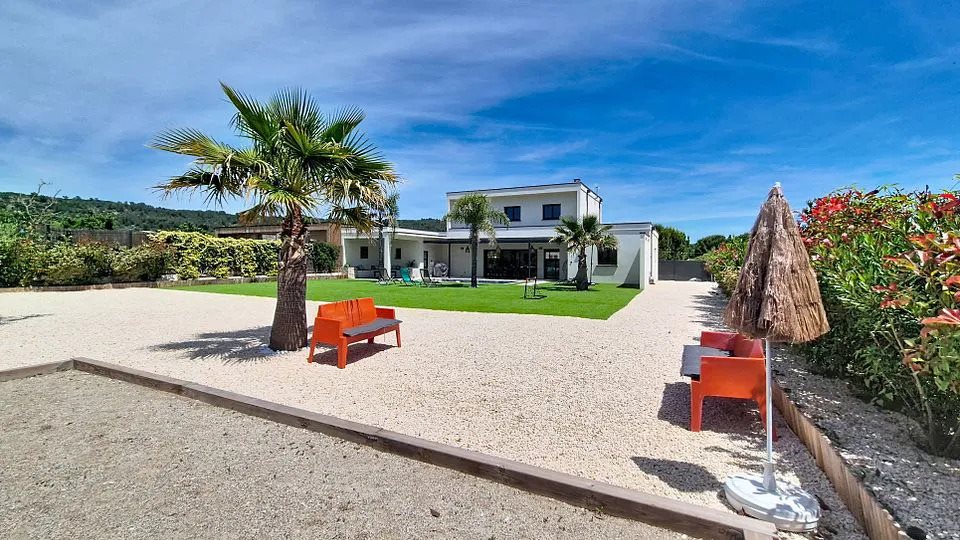 Maison à vendre, 180m², Clarensac