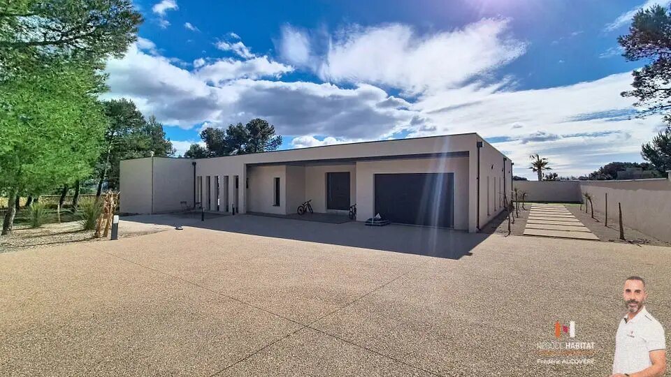 Maison à vendre, 190m², Nîmes