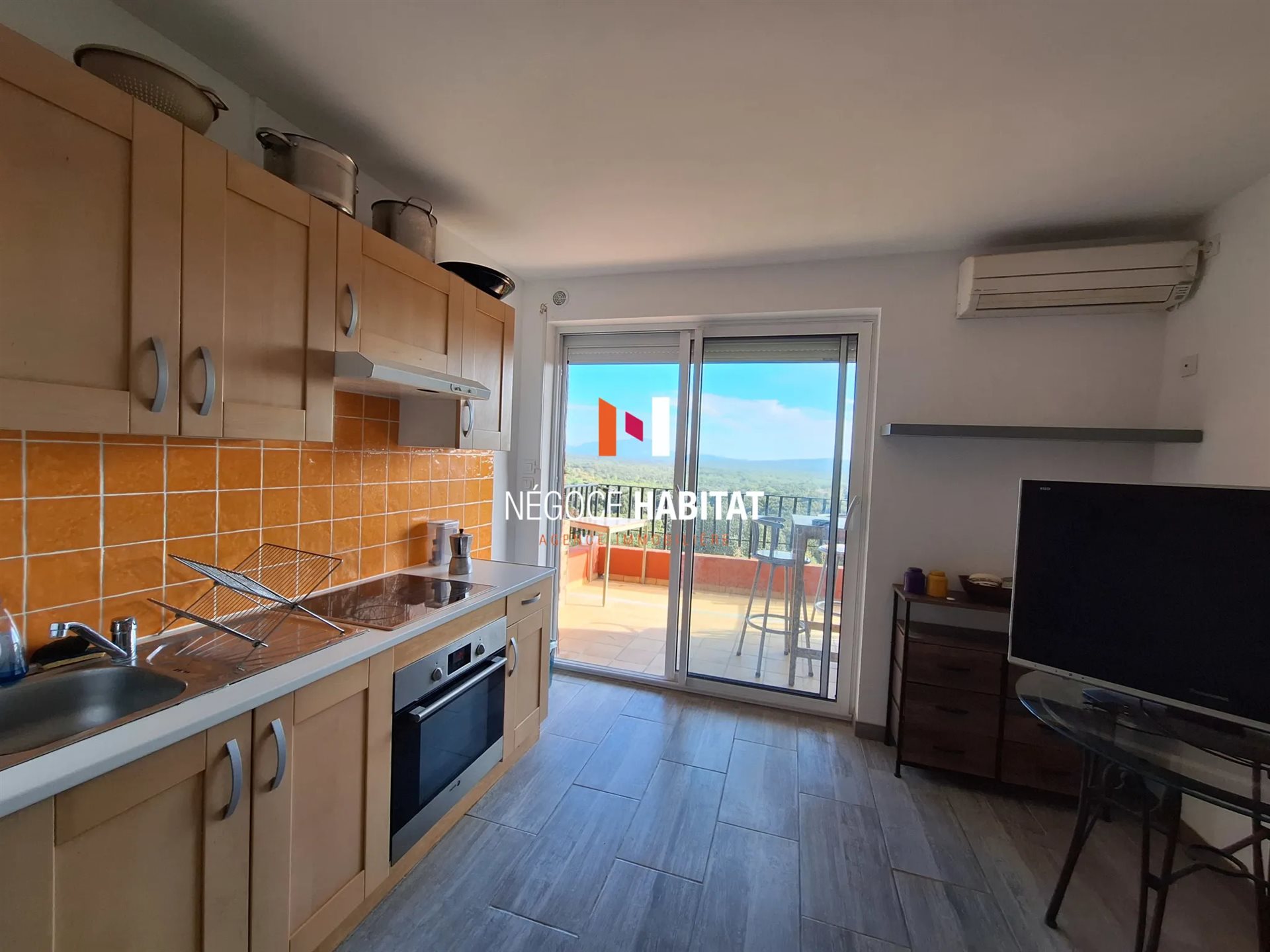 Appartement à louer, 33m², Argelliers