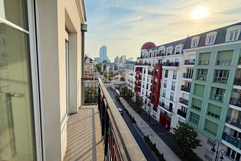 Appartement à louer, 84m², Puteaux