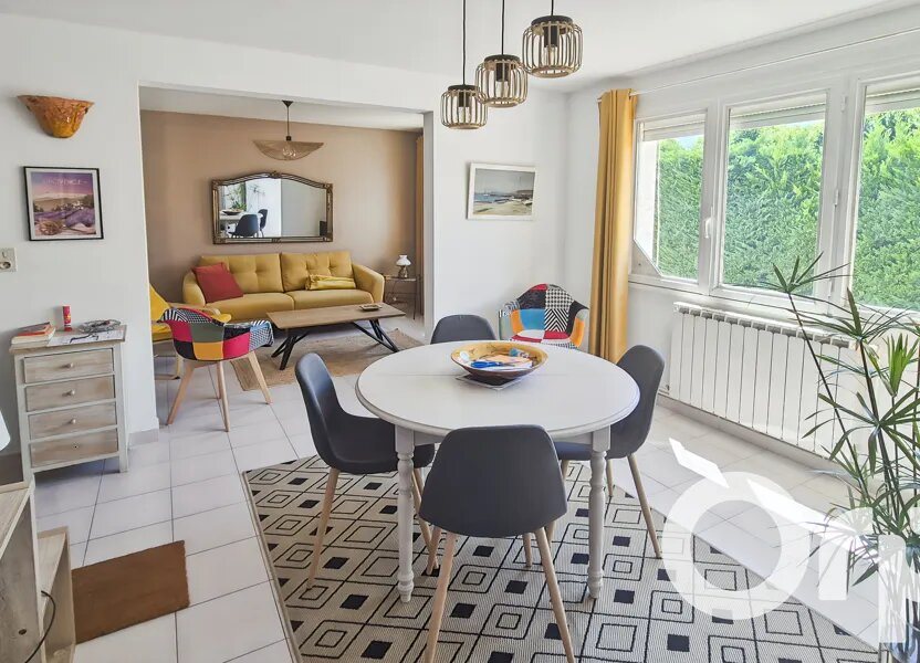 Appartement à vendre, 68m², Pont-Saint-Esprit