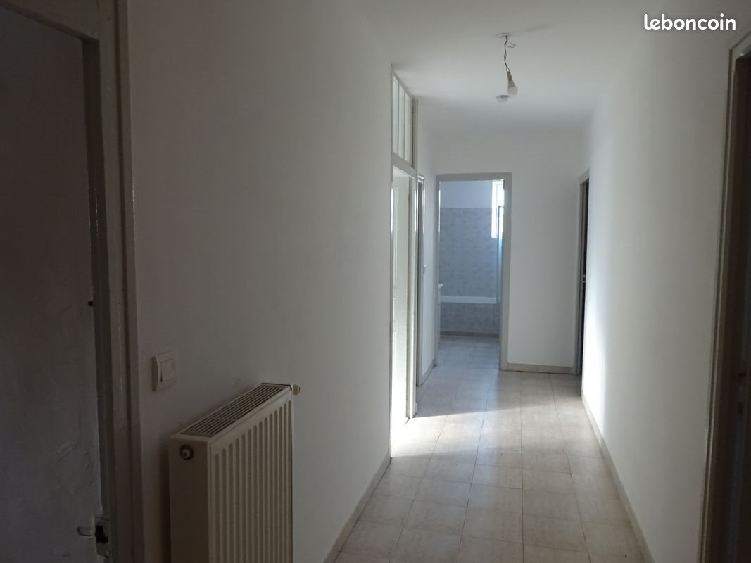 Appartement à louer, 99m², Alès
