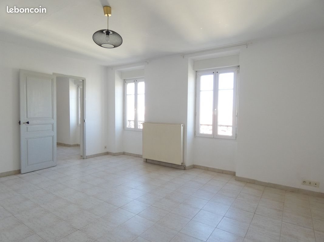 Appartement à louer, 99m², Alès