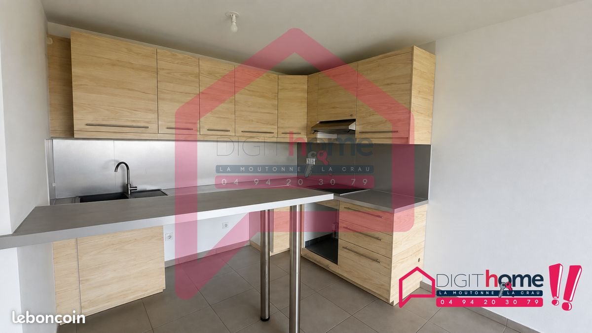 Appartement à louer, 75m², Fréjus