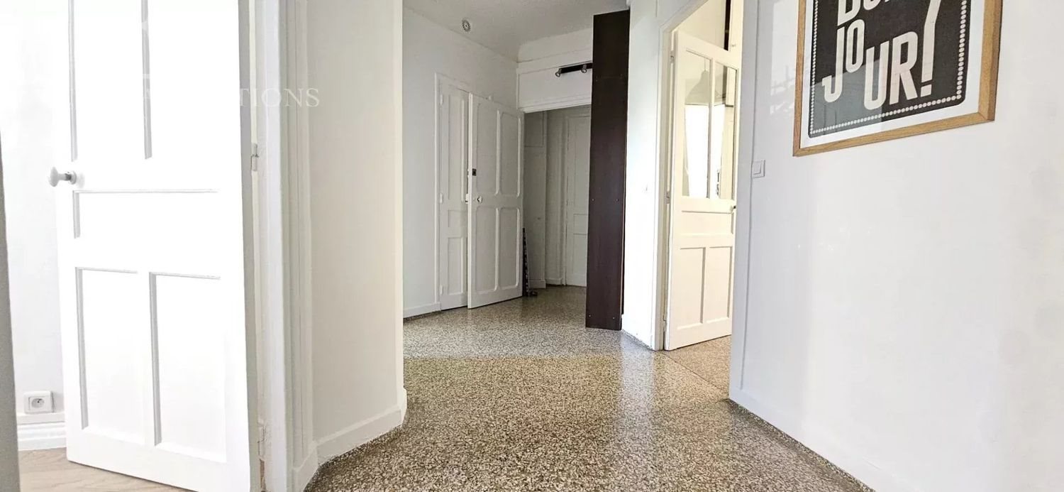 Appartement à vendre, 52m², Courbevoie
