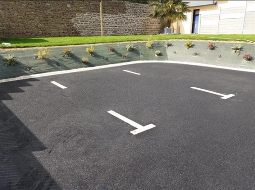 Parking 127 m² · à La Seyne-sur-Mer · 127 m² · 99 000 €