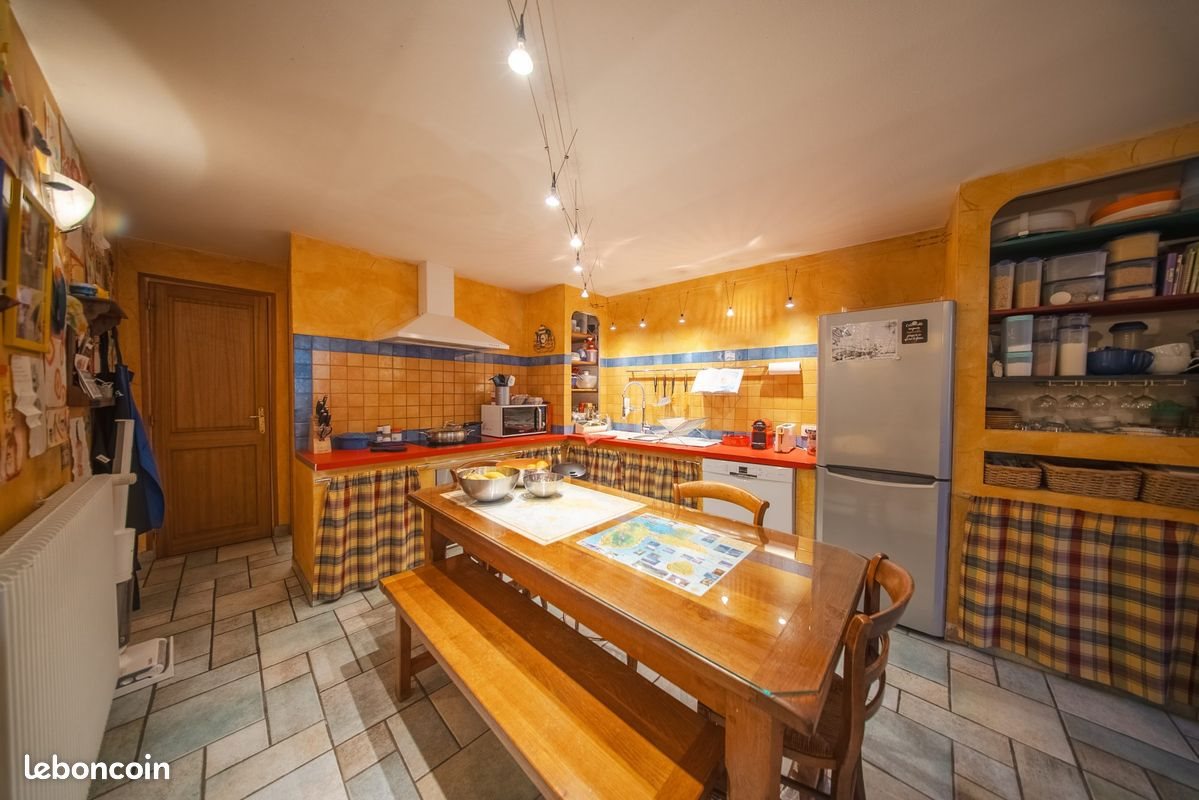 Maison à vendre, 140m², Pérignat-lès-Sarliève