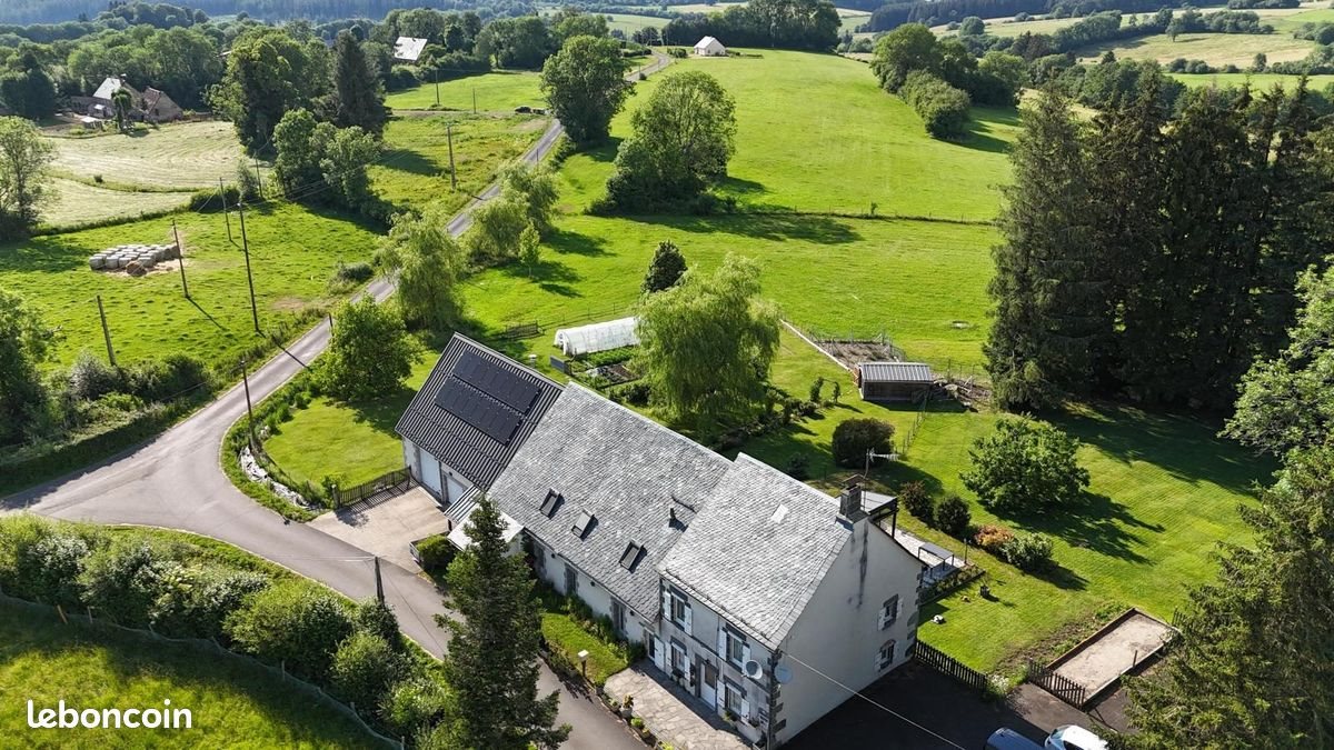 Maison à vendre, 324m², Saint-Sauves-d'Auvergne